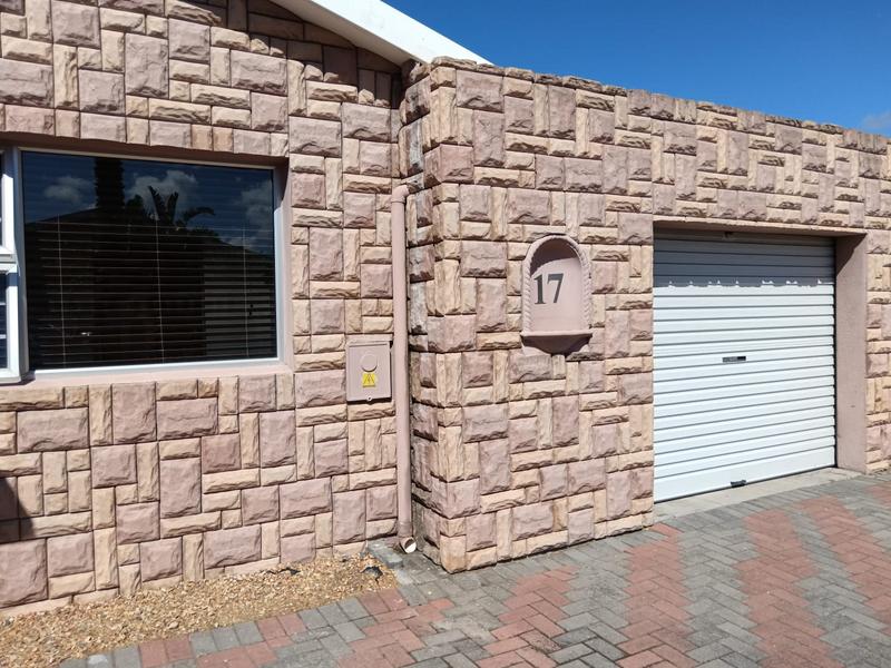 3 Bedroom Property for Sale in Heathfield Western Cape